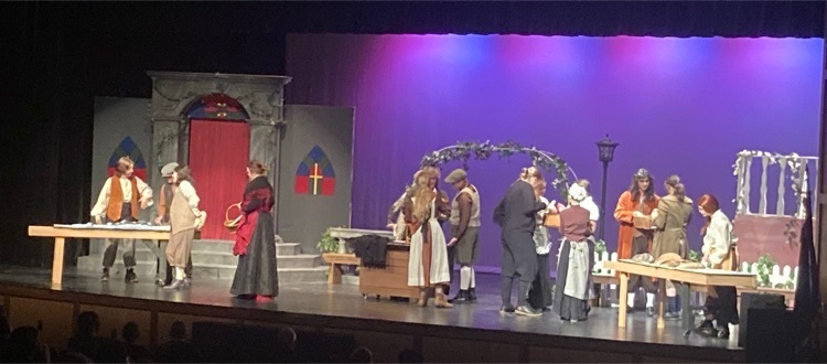 Cody High school drama club. So proud of our Park County School District 6 Scholars. Such talent and so entertaining. Great job. 